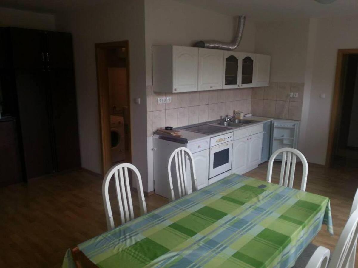 Sostanj Velenje Ravne Sobe Rooms Vrtacnik D O O Luaran gambar