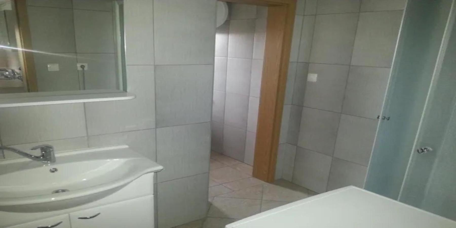 Sostanj Velenje Ravne Sobe Rooms Vrtacnik D O O Luaran gambar